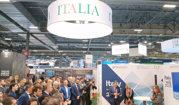 Opening of the Italian pavilion with Emanuela D'Alessandro, Italian Ambassador to France.